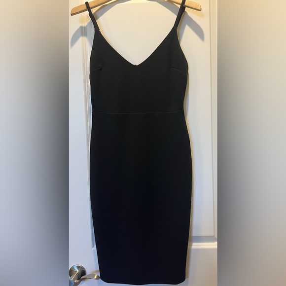 Lulu’s Black Dress - Picture 5 of 10